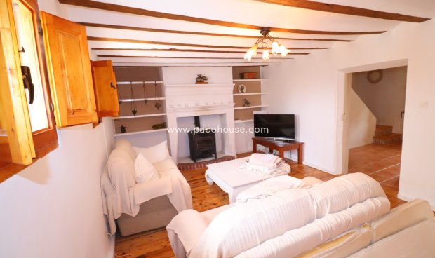 Resale - Cortijo -
La Parroquia