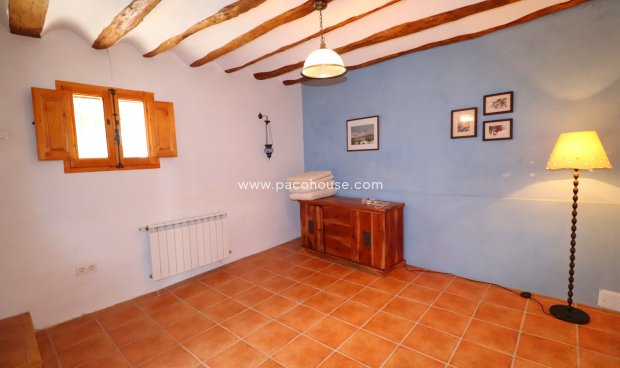 Resale - Cortijo -
La Parroquia