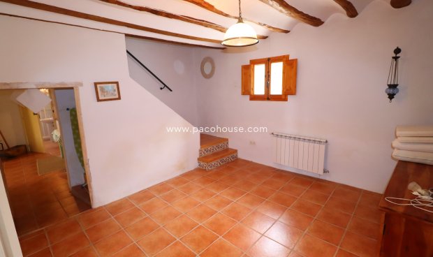 Resale - Cortijo -
La Parroquia