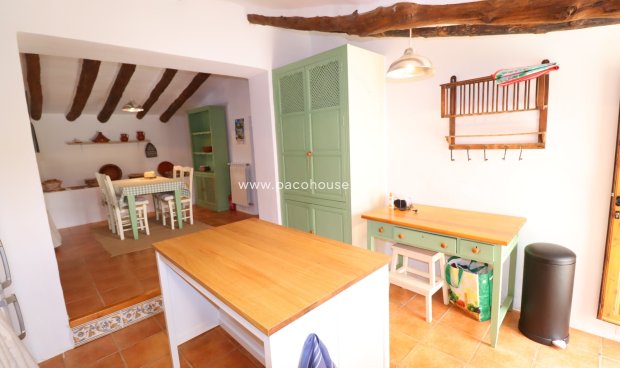 Resale - Cortijo -
La Parroquia