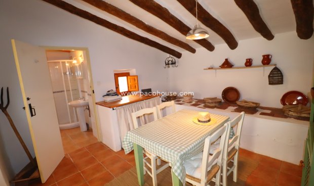 Resale - Cortijo -
La Parroquia