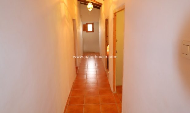 Resale - Cortijo -
La Parroquia