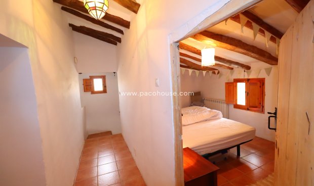 Resale - Cortijo -
La Parroquia