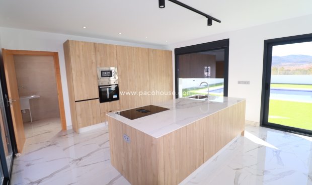 Resale - New Development -
La Parroquia