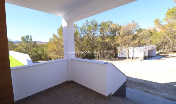 Resale - New Development -
La Parroquia