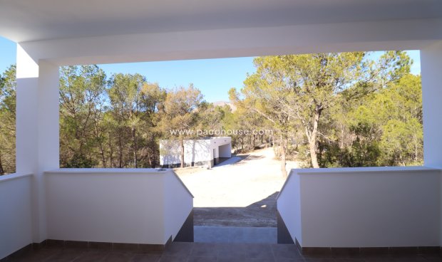 Resale - New Development -
La Parroquia