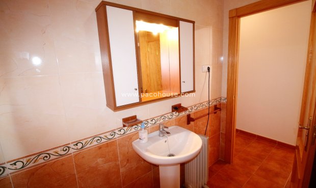 Resale - Villa -
La Parroquia