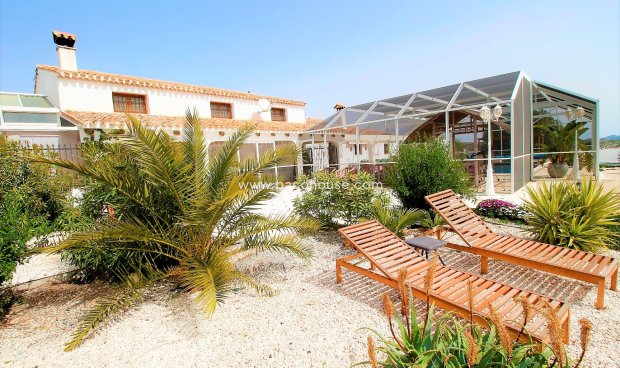 Reventa - Cortijo -
Puerto Lumbreras