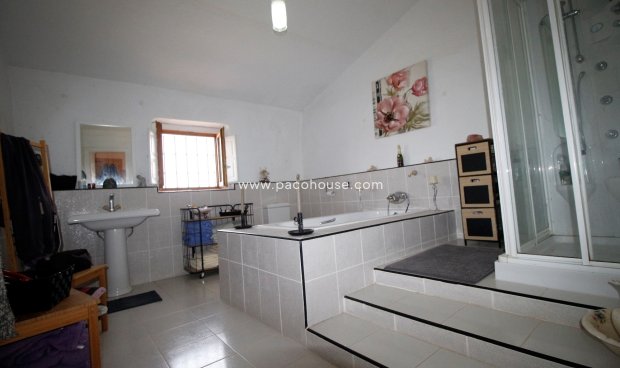 Reventa - Cortijo -
Puerto Lumbreras