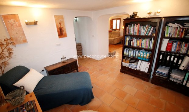 Reventa - Cortijo -
Puerto Lumbreras