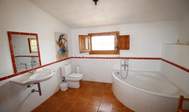 Reventa - Cortijo -
Puerto Lumbreras