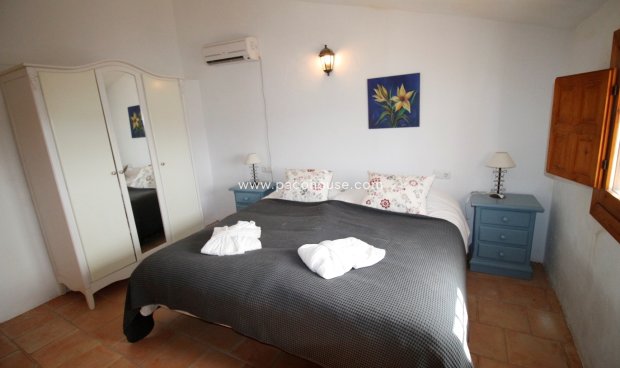 Reventa - Cortijo -
Puerto Lumbreras