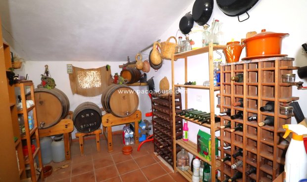 Resale - Cortijo -
Velez-Rubio