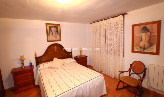 Resale - Cortijo -
Velez-Rubio