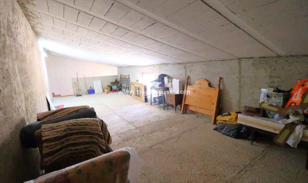 Resale - Cortijo -
Velez-Rubio