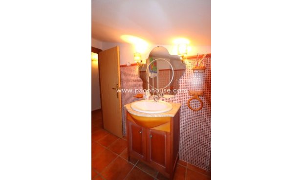 Resale - Cortijo -
Velez-Rubio