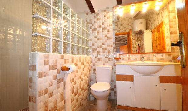 Resale - Cortijo -
Velez-Rubio