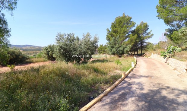 Resale - Cortijo -
Velez-Rubio