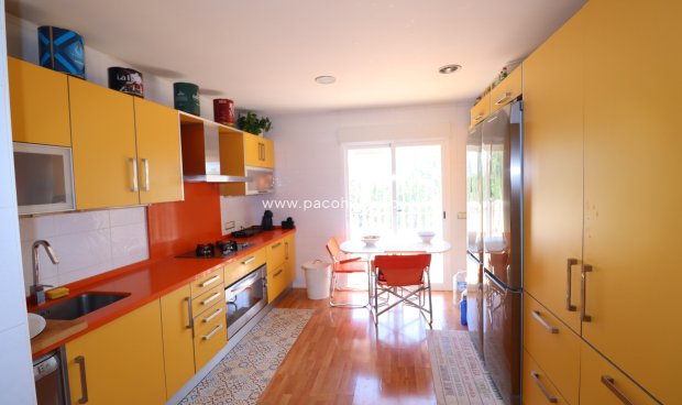 Reventa - Villa -
La Parroquia