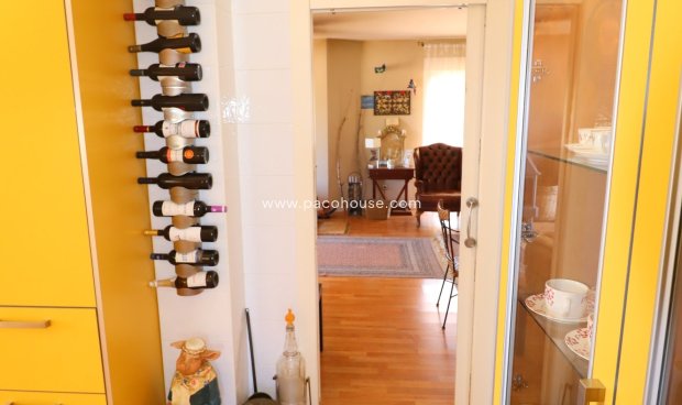 Reventa - Villa -
La Parroquia