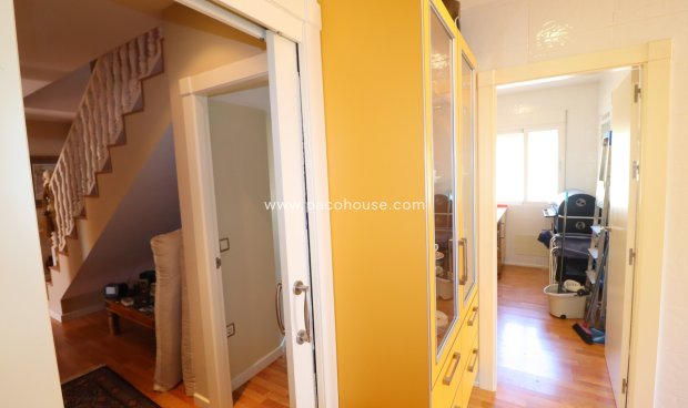 Reventa - Villa -
La Parroquia