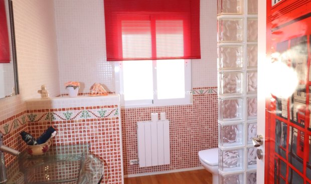 Reventa - Villa -
La Parroquia