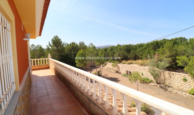 Reventa - Villa -
La Parroquia