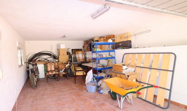 Reventa - Villa -
La Parroquia