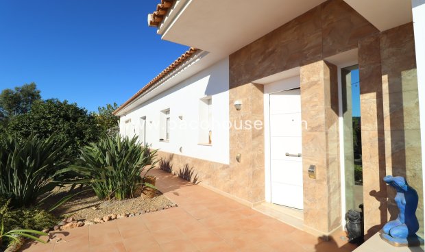 Resale - Villa -
Puerto Lumbreras