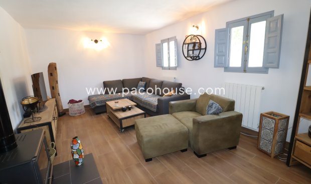 Resale - Cortijo -
Velez-Rubio