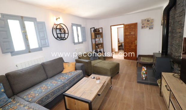 Resale - Cortijo -
Velez-Rubio