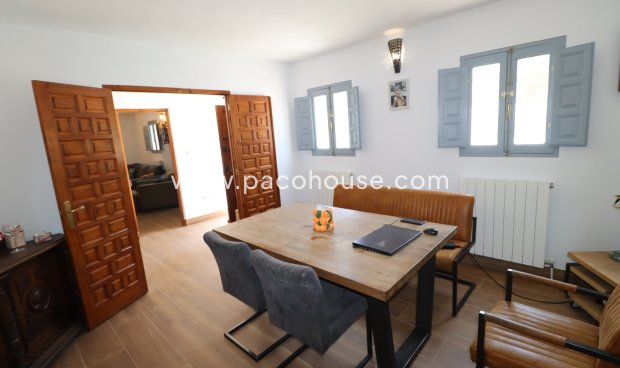 Resale - Cortijo -
Velez-Rubio