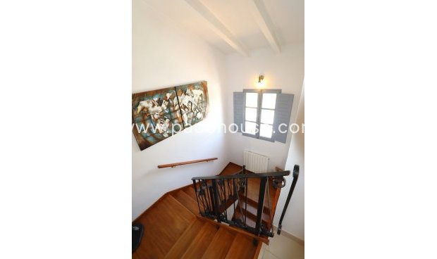 Resale - Cortijo -
Velez-Rubio