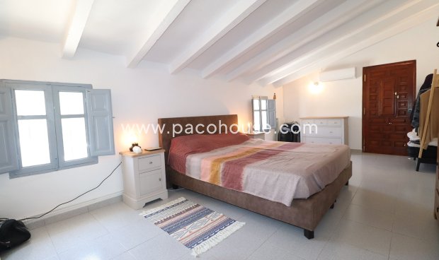 Resale - Cortijo -
Velez-Rubio