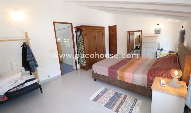 Resale - Cortijo -
Velez-Rubio