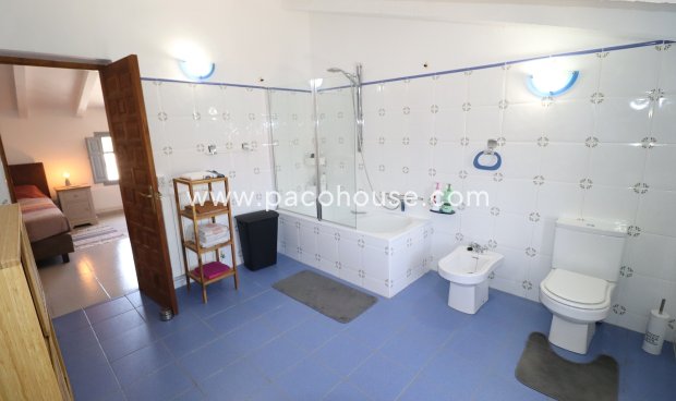 Resale - Cortijo -
Velez-Rubio