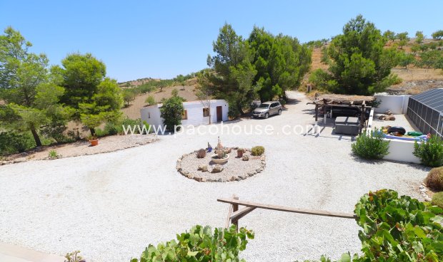 Resale - Cortijo -
Velez-Rubio