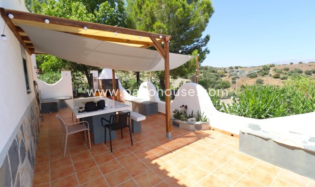 Resale - Cortijo -
Velez-Rubio