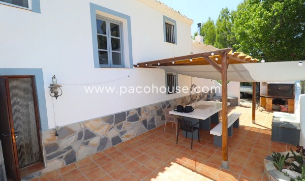 Resale - Cortijo -
Velez-Rubio