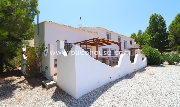 Resale - Cortijo -
Velez-Rubio