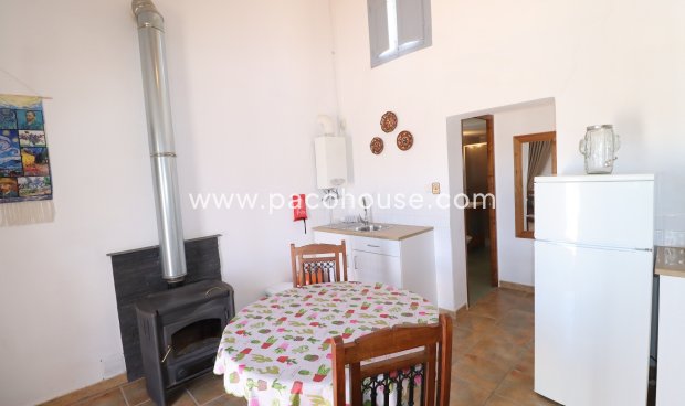 Resale - Cortijo -
Velez-Rubio