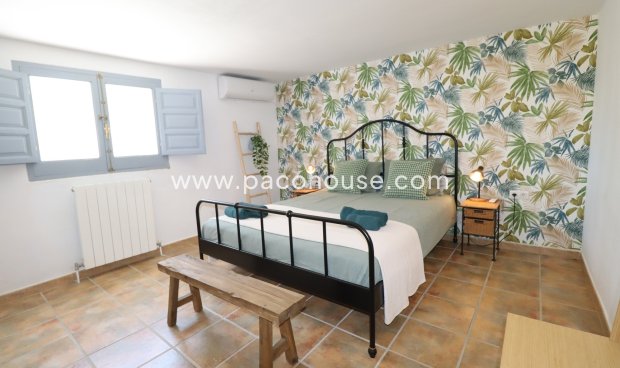 Resale - Cortijo -
Velez-Rubio