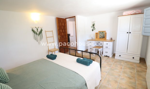 Resale - Cortijo -
Velez-Rubio