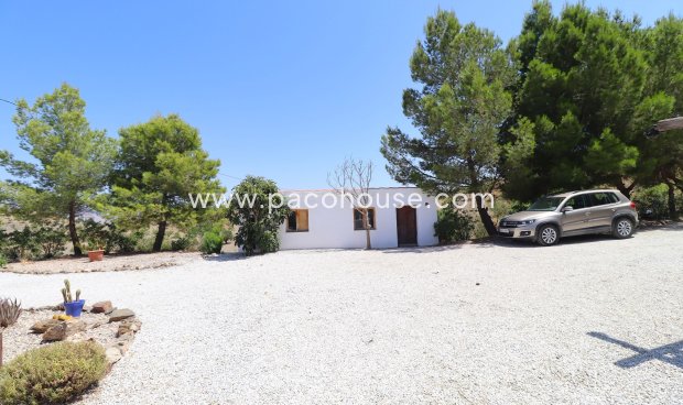 Resale - Cortijo -
Velez-Rubio