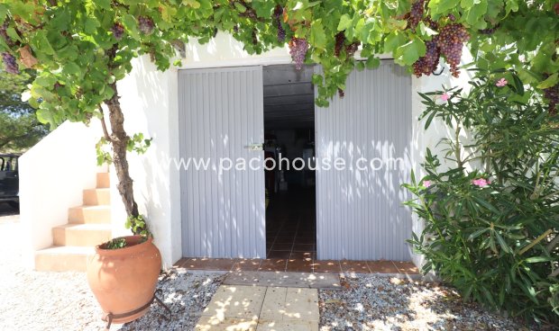 Resale - Cortijo -
Velez-Rubio