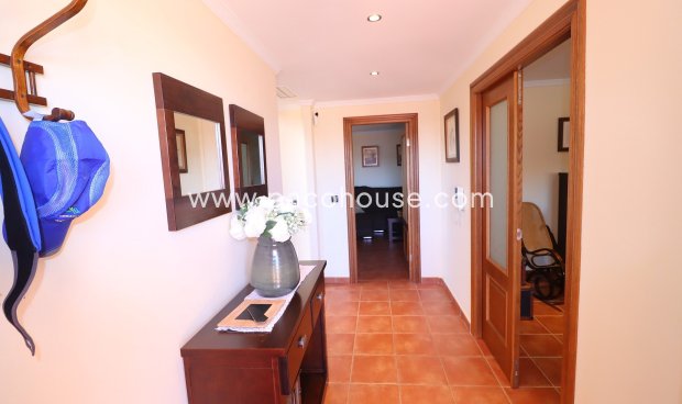 Resale - Villa -
Almendricos