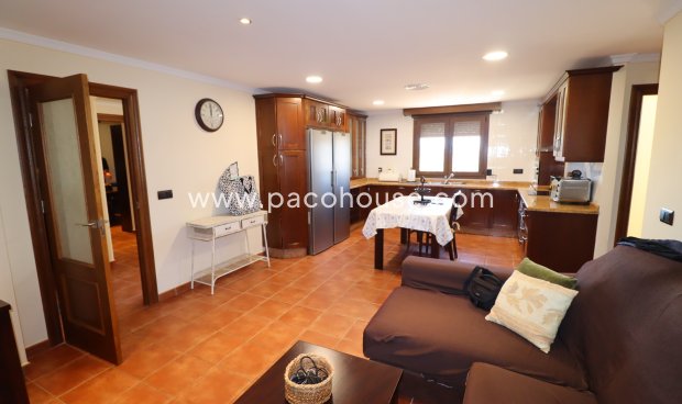 Resale - Villa -
Almendricos