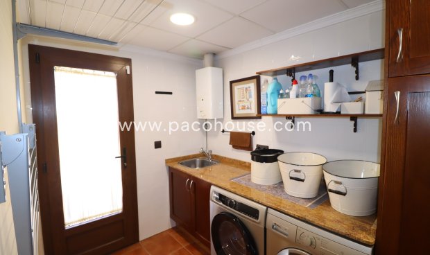 Resale - Villa -
Almendricos