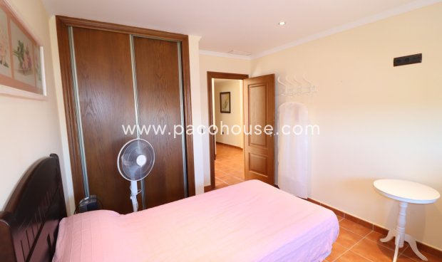 Resale - Villa -
Almendricos