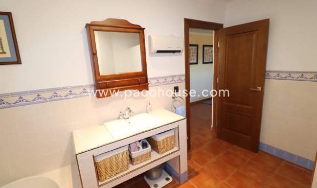 Resale - Villa -
Almendricos